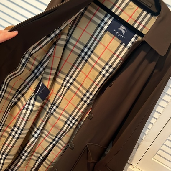 Burberry Trench coat Olive Green size small EUC - Picture 9 of 15